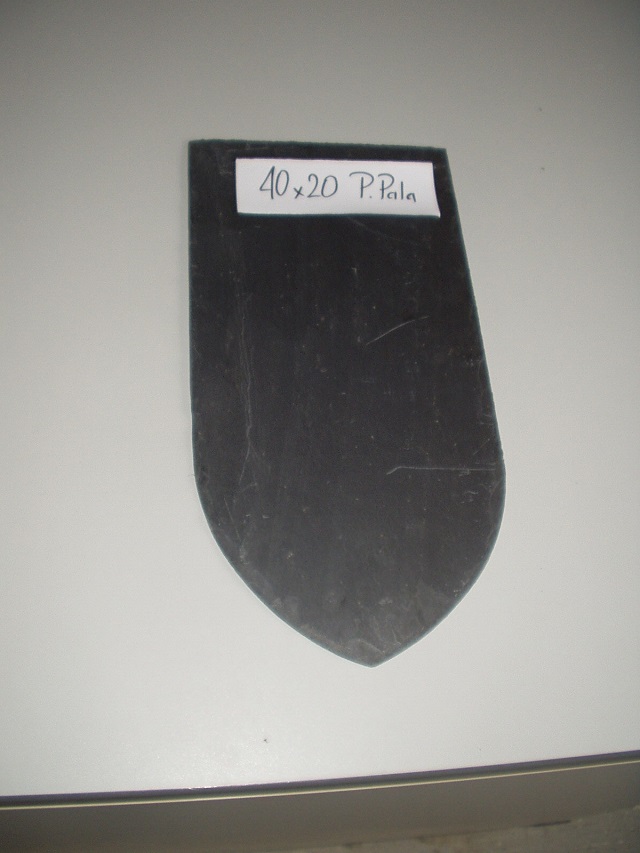 Кровельный черный сланец штык лопаты размер 40х20 см, 4-6 мм 